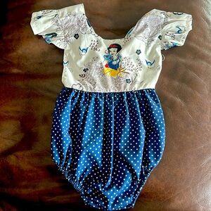Snow White Romper Size 90 (24mos)